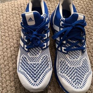Adidas Knit Blue and White Running Shoes